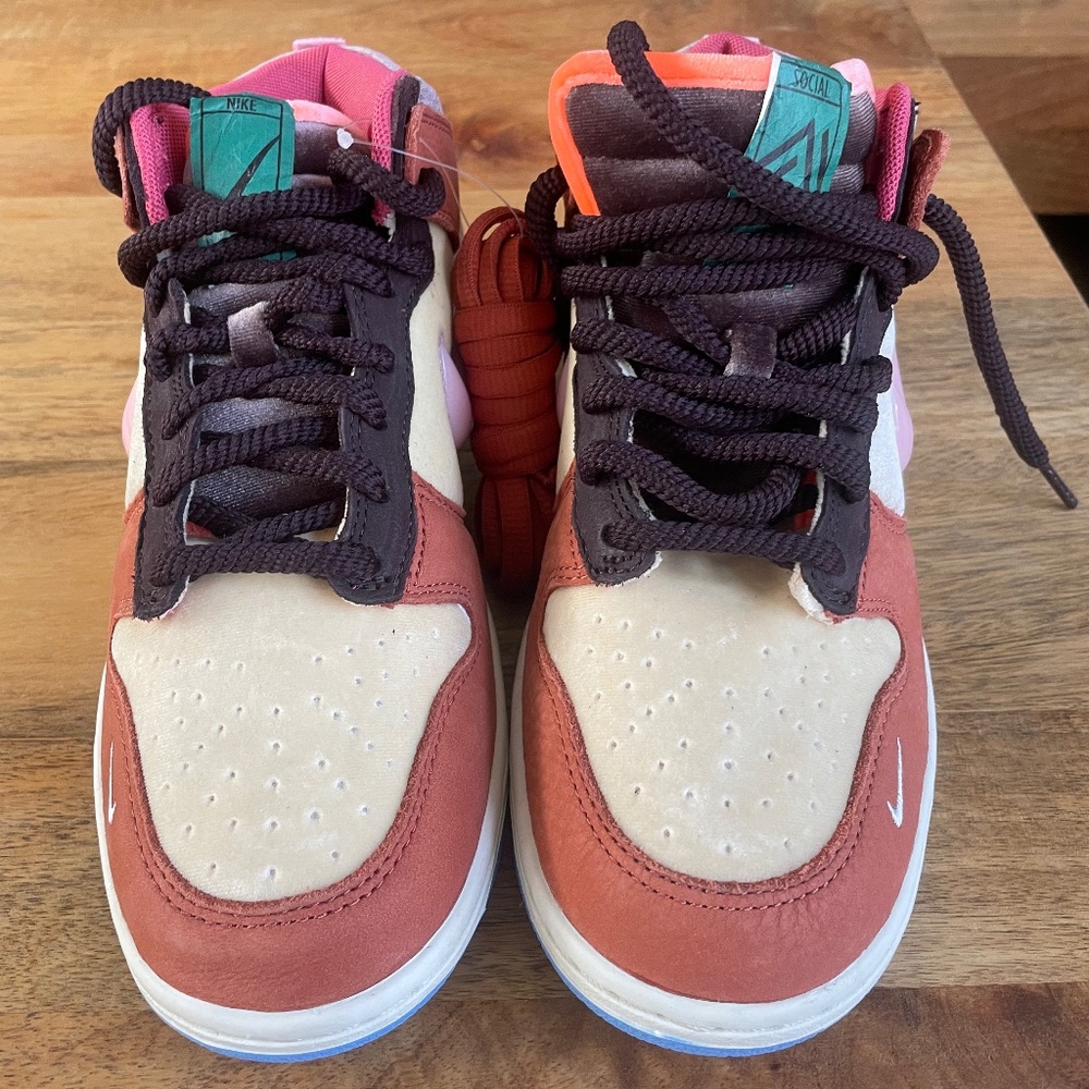 Nike x Social Status Dunk Mid "Chocolate Milk" sneakers